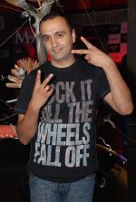 DJ Mash at the unveiling of Maxim_s Best covers of the year in Florian, New Delhi on 27th Aug 2011.JPG